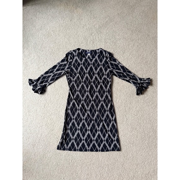 Tommy Hilfiger Dresses & Skirts - Tommy Hilfiger Black Diamond Print Ruffle Sleeve Sheath Dress 2P Petite